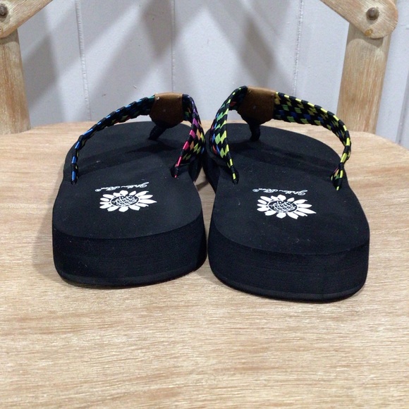 Sold! Yellow Box Womens Soleil Multicolor Stretch Flip Flop Sandals Size 8 - Picture 5 of 8